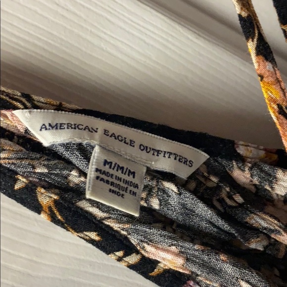 Floral VNeck Tank Top - Picture 2 of 4